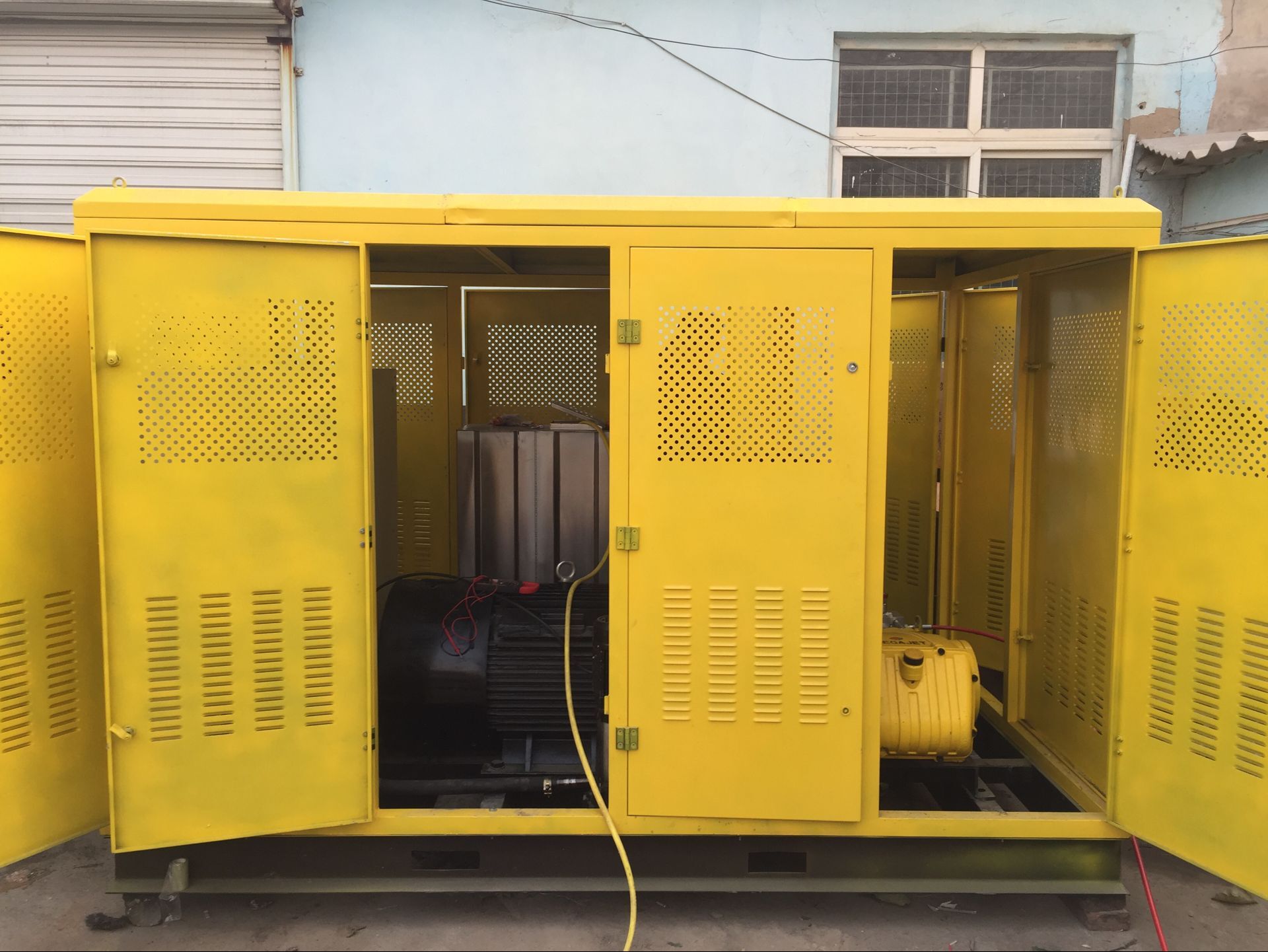 超高壓清洗機(jī) 混凝土拉毛機(jī) 超高壓清洗機(jī) 混凝土拉毛機(jī)